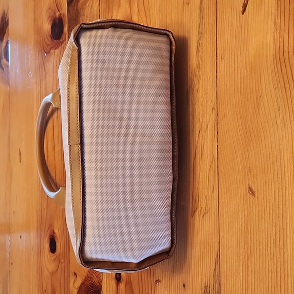 Authentic Fendi Shoulder Bag - Picture 3 of 9